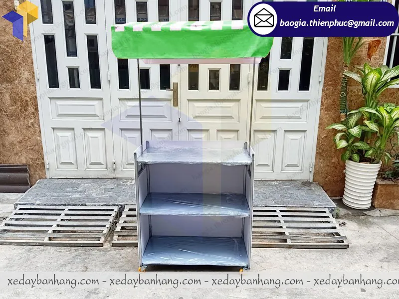 xe lắp ráp bán nước rau củ quả