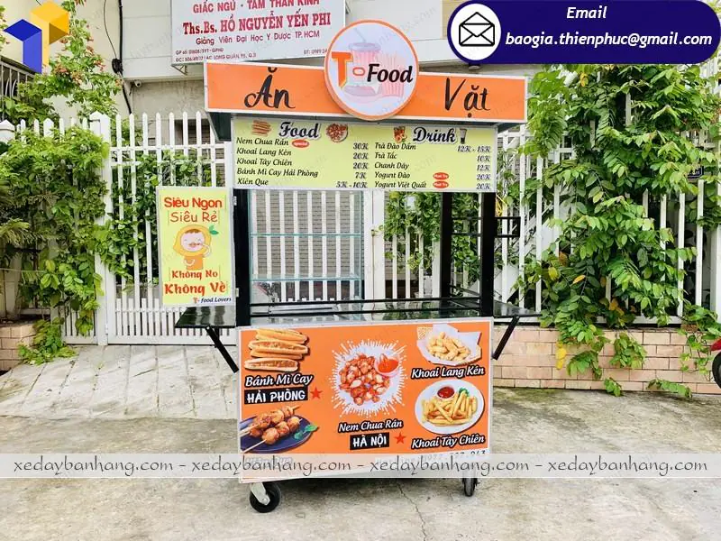 Quầy ăn vặt Sài Gòn
