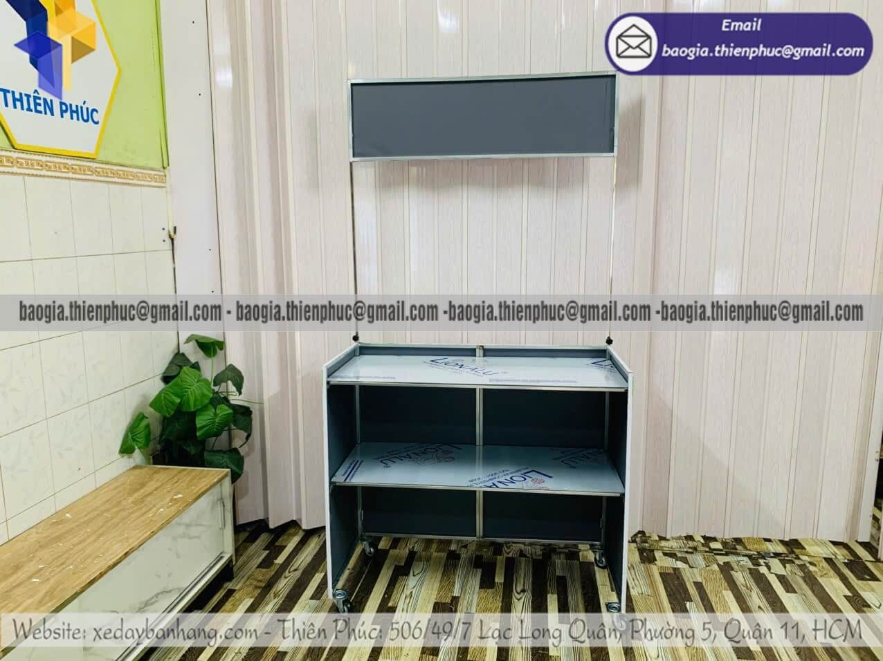 Xe xếp bán cơm cuộn lắp ráp bán ngoài đường trưng bày bán kimbap đồ ăn take away