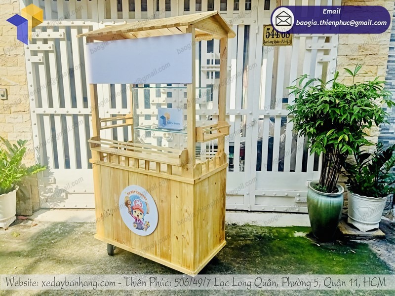 xưởng đóng tủ bán cá viên chiên bằng gỗ