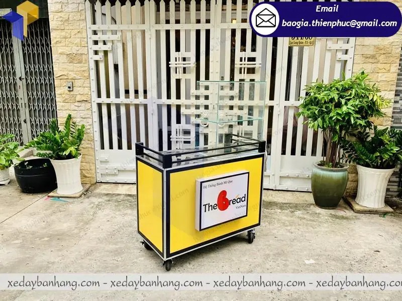 xưởng đóng tủ inox bán bánh mì