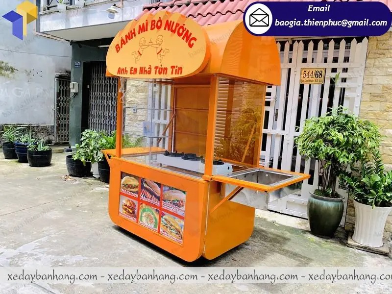 xưởng đóng xe bán bánh mì có lò nướng